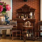 Ostrova Village Hotell 3*