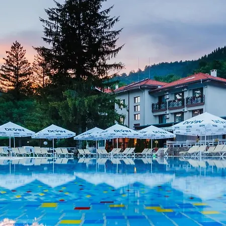 Ostrova Village 3*