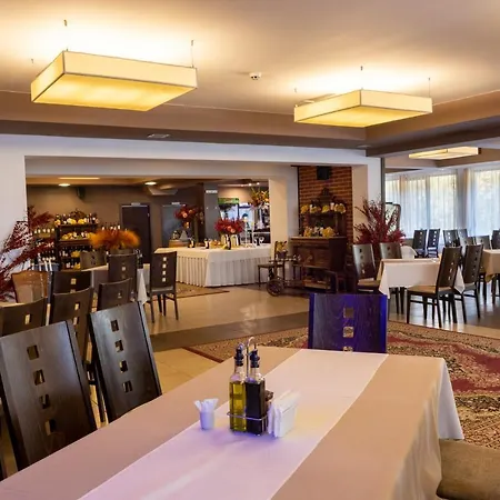 Ostrova Village Hotel 3*