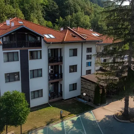 Ostrova Village Hotel