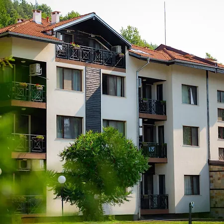 Otel Ostrova Village Beli Osŭm