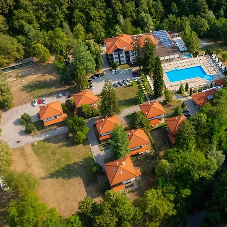 Ostrova Village 3* Beli Osŭm