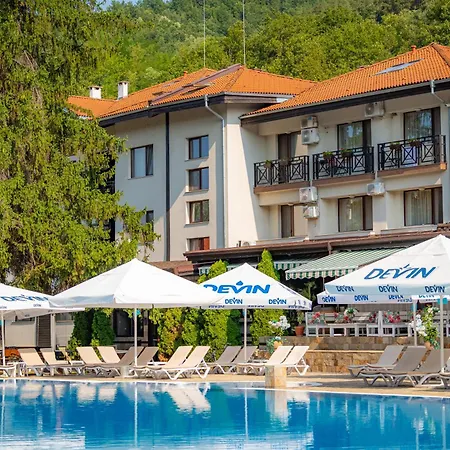 Ostrova Village