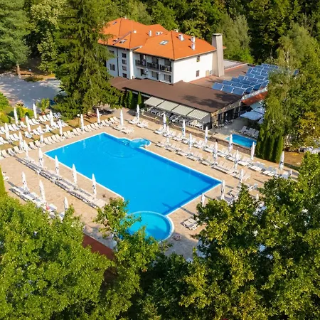 Ostrova Village Beli Osŭm
