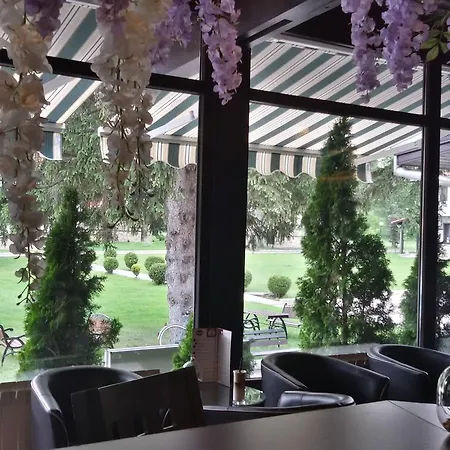 Ostrova Village 3*