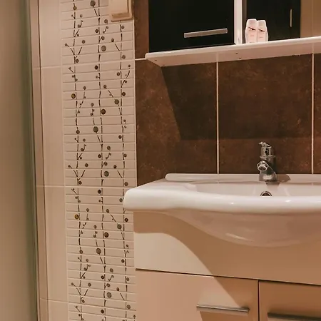 Hotel Ostrova Village Beli Osŭm