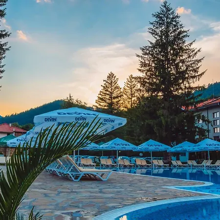 Ostrova Village 3*